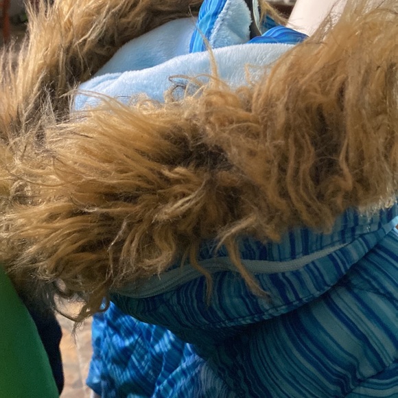 Nice coat - Picture 2 of 2